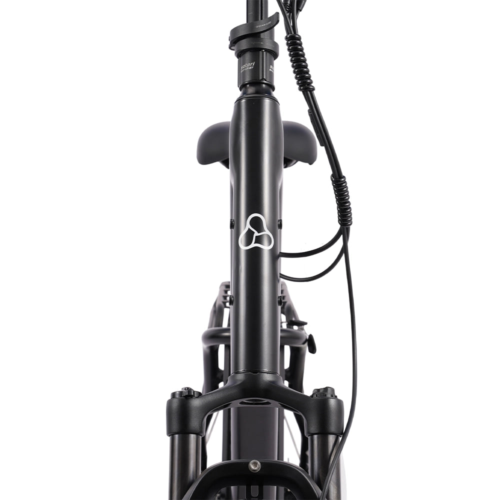 Hygge Herlev Auto E-Bike front view showcasing suspension fork, step-through frame and premium urban electric bike design